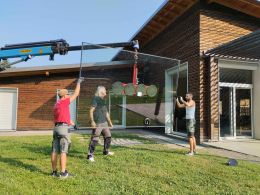 Remplacement à la grue d'un double vitrage de 220 kg